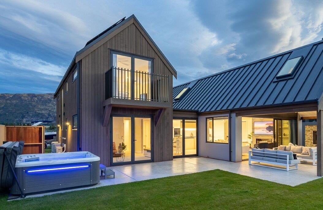 01#MIHARO WANAKA RETREAT